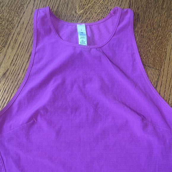 LULULEMON SCULPT TANK Size 2 - Picture 4 of 8